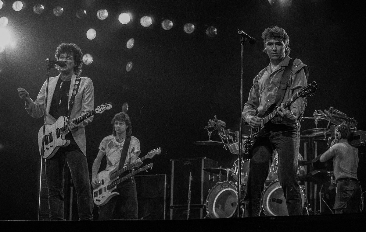 Golden Earring show photo April 12 1985 Arnhem - Rijnhal Formule 1 TROS TV-concert photo Roel Vinkes